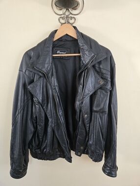 Black Leather Bomber Jacket - Men's Classic